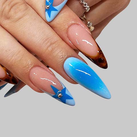 nails extension Telford